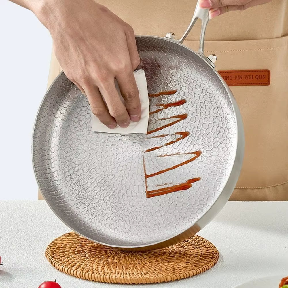 Hand Forged Hammer Patterned Frying Pan Titanium Steel Food Grade Non Stick Skillet Cookware Uncoated Fried Steak Pot