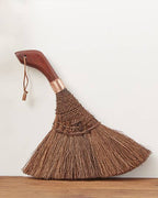 Palm Fiber Dust Brush Small Handheld Broom for Household Desktop Cleaning Natural Hard Bristle Sweeping Brush for Bed and Kang